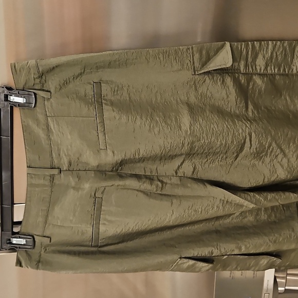 💕TIBI💕 Stella Crispy Nylon Pleated Cargo Pant ~ Army Green 2 NWT - Picture 11 of 15